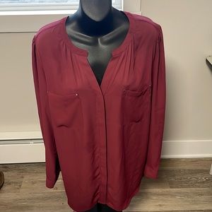 Woman’s blouse Apt b size xl